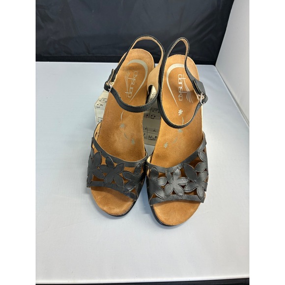 Dansko Women's Size 40 Black Leather Floral Cutout Heeled Sandals - Picture 5 of 16